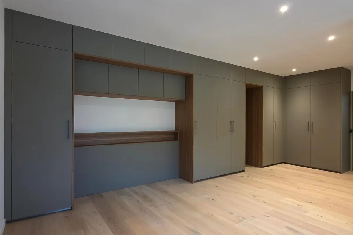 Réalisation : Dressing & placards sur mesure