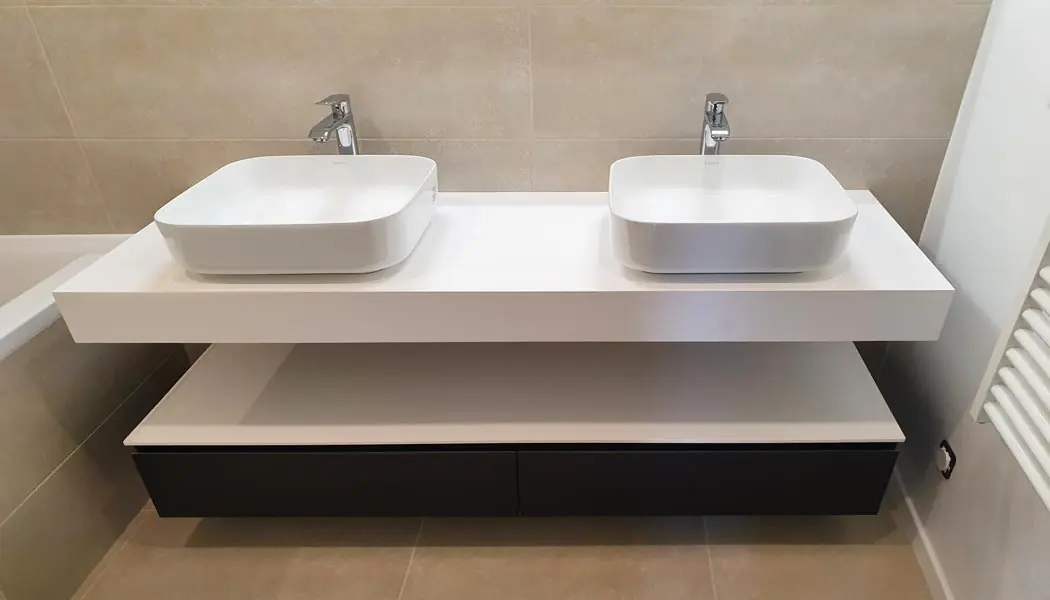 Meuble salle de bain sur mesure résistant à l'humidité